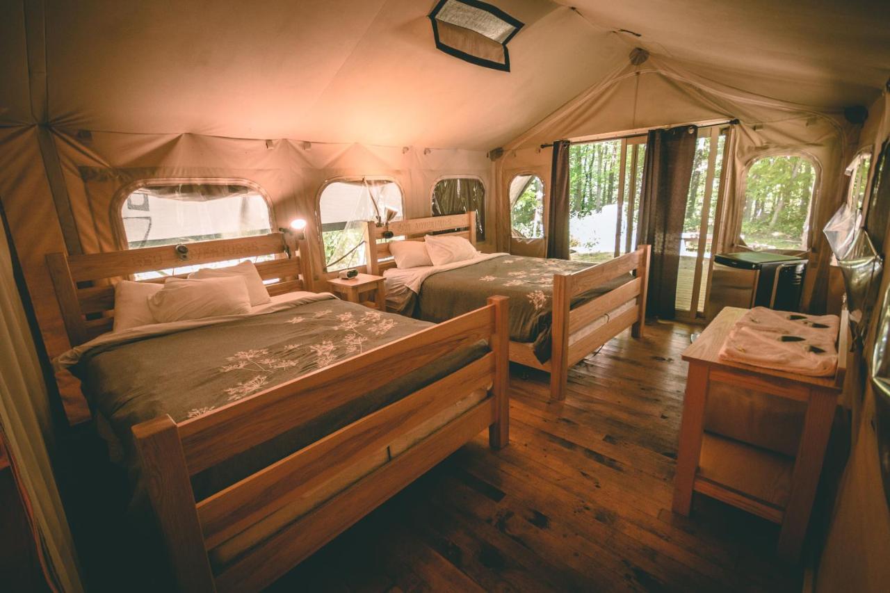Long Point Eco-Adventures Villa Normandale Esterno foto